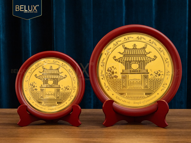 Mặt đĩa ăn mòn Khuê Văn Các bằng đồng